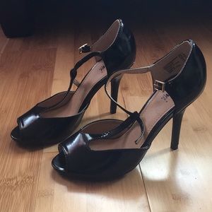Black Fioni Elegant Heel